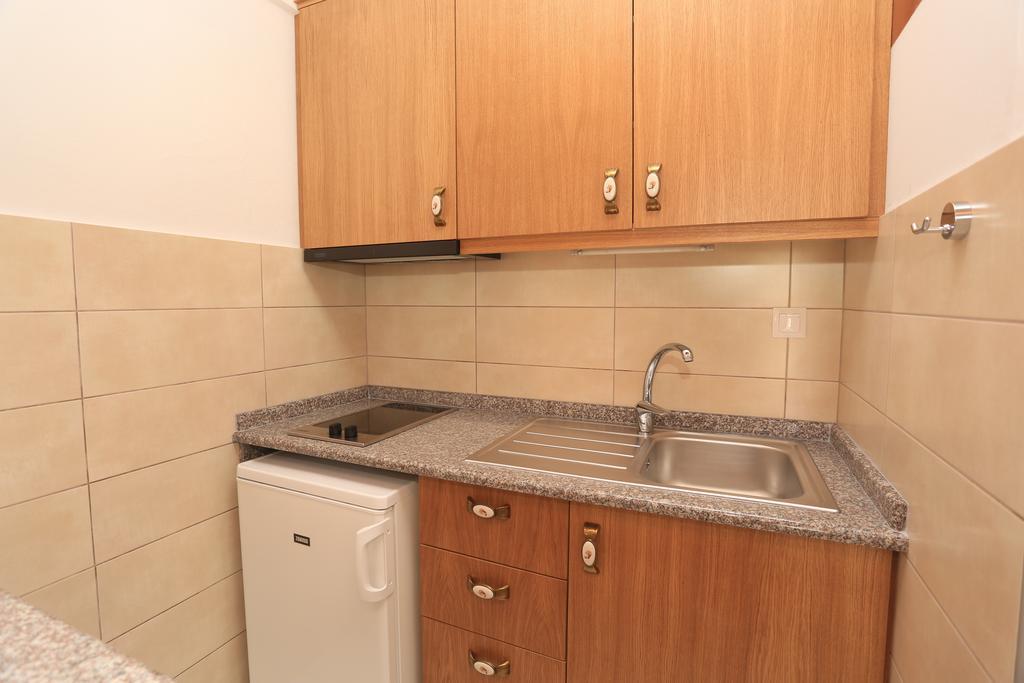 Kastoria Hotel Apartments Hanioti Ngoại thất bức ảnh